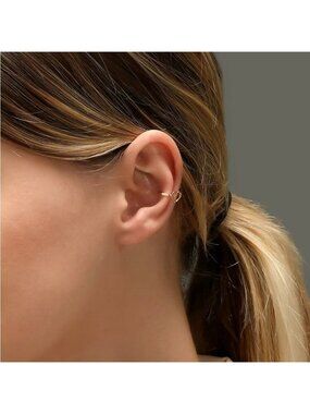 GOLD 1pc Heart Ear Cuff